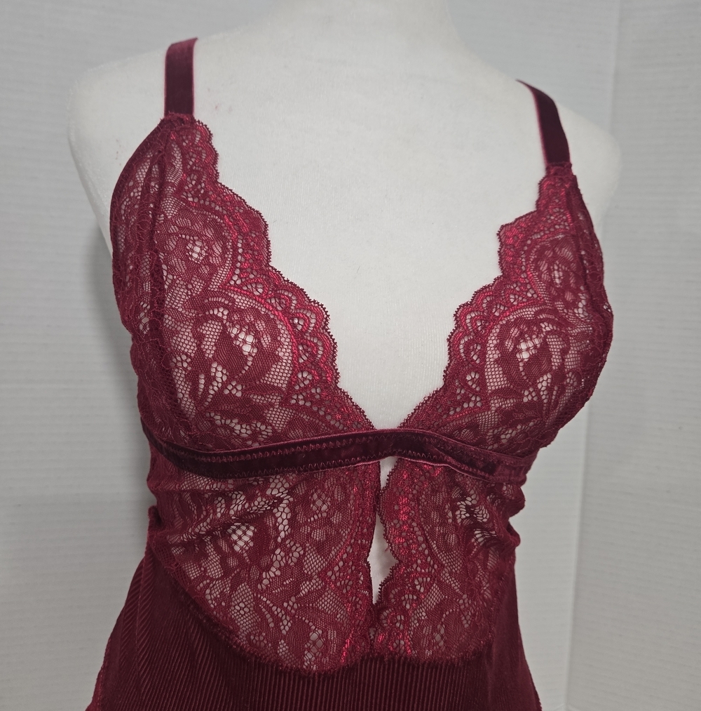 NWT Burgundy Lace Velvet Sheer Lingerie Bodysuit Stretch Bridal Small Sexy - Picture 3 of 6